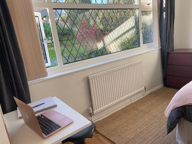 Double Room Available  Main Photo