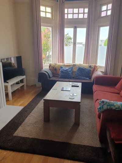 1 Spacious double rooms - Streatham Hill  Main Photo