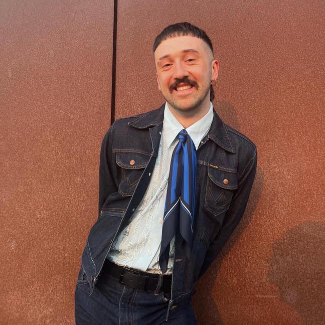 30 Year old Fun queer professional / artist  Main Photo