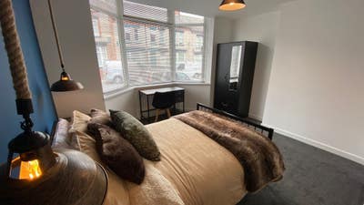 Luxury Double Bedrooms with En Suite Main Photo