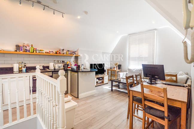 Stunning 1 bed flat Drewstead Road Streatham Hill Main Photo