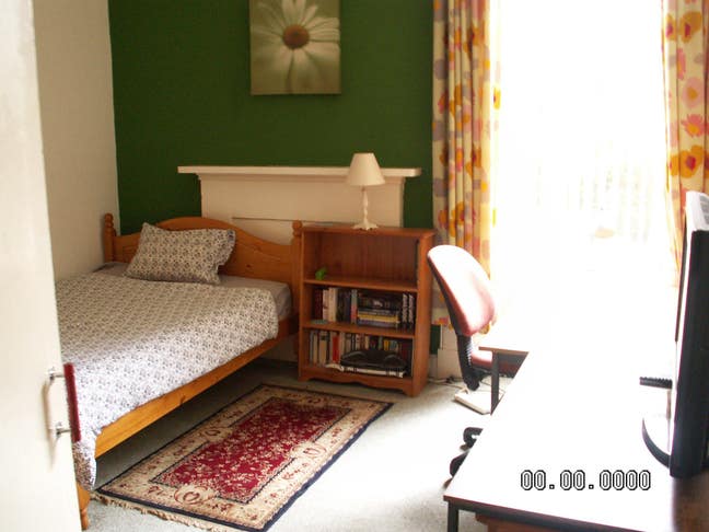 Room to rent in Dennistoun Main Photo