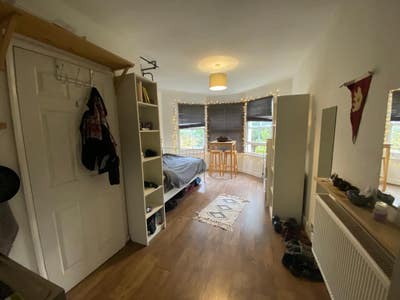 Self contained studio flat all bills included. Main Photo