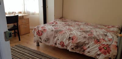 Room for rent Main Photo
