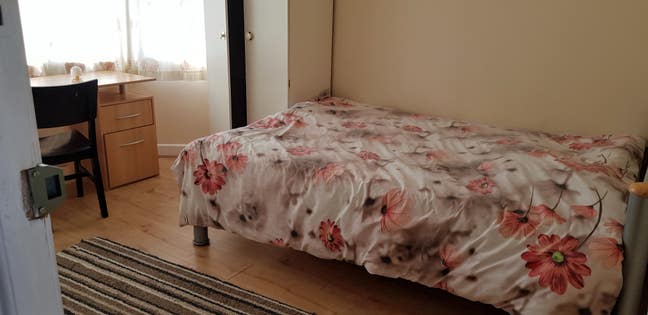Room for rent Main Photo