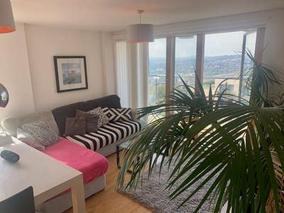 Bright & Modern Top-Floor Apartment Stunning Views Main Photo