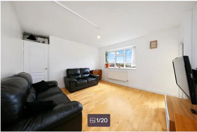 3 double bed flat with separate large lounge Main Photo