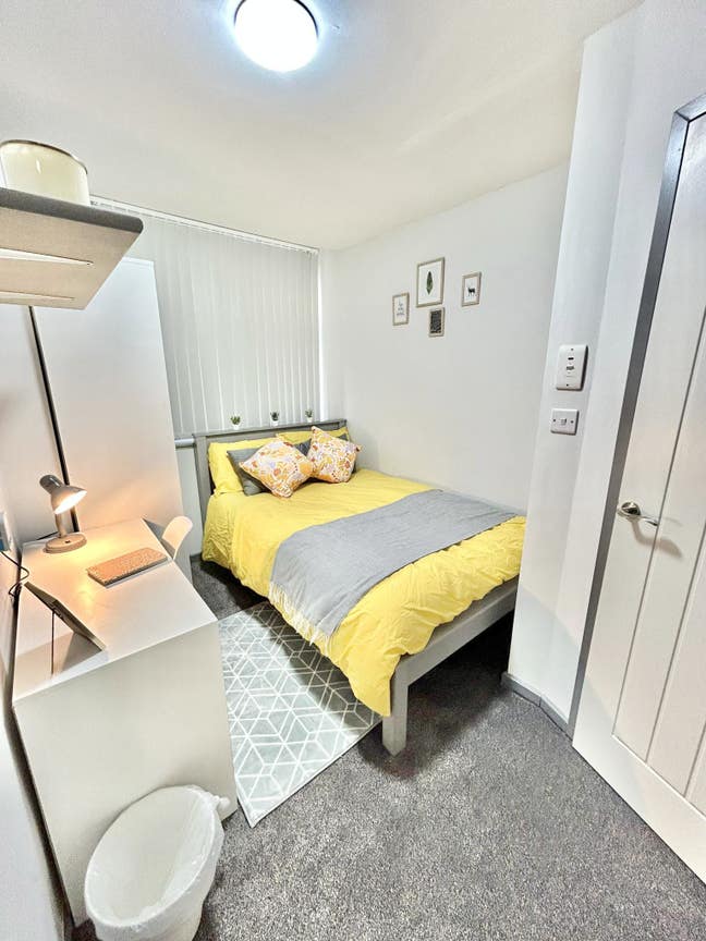 Ensuite Rooms with TV Close to City Centre 🔥 Main Photo