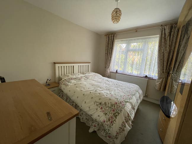 Double room own shower/toilet Garden 1 mile to sea Main Photo