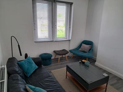 Room in refurbished flat Main Photo