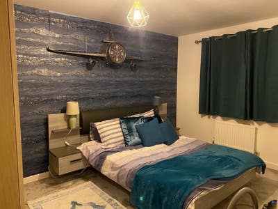 Room available for commuting pilots / cadets  Main Photo