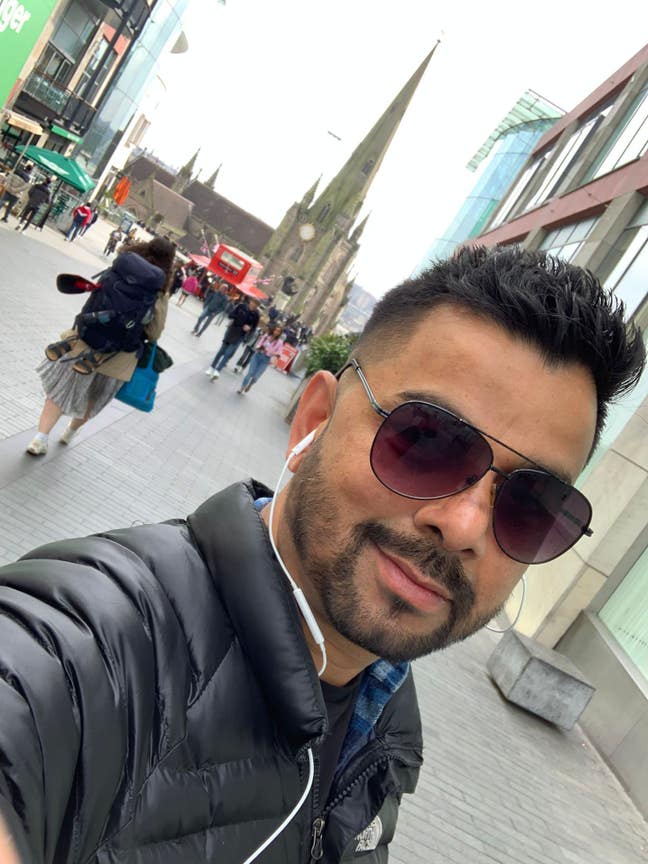 Hello Guys. Am looking for a spare room 🤪🫣. Main Photo