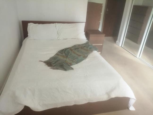 Large dbl room in 2B2B flat in SE16 w. garage  Main Photo