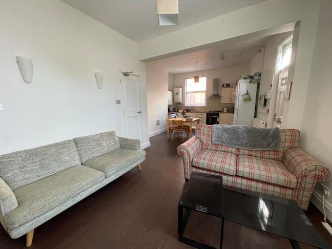 Double Bedrooms Available in Shared House Main Photo