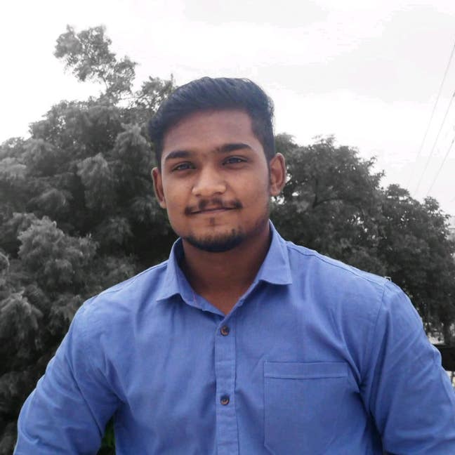 Masters student who needs accommodation. Main Photo