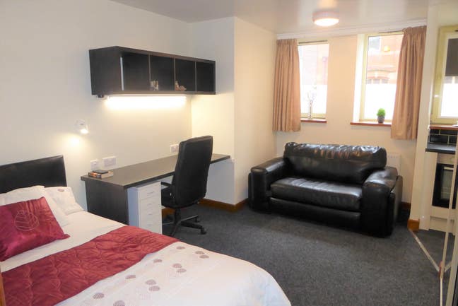 City-Centre Studio Apartment (Student) Main Photo