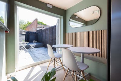 Brand New High-end Stylish En-suite Rooms! Main Photo