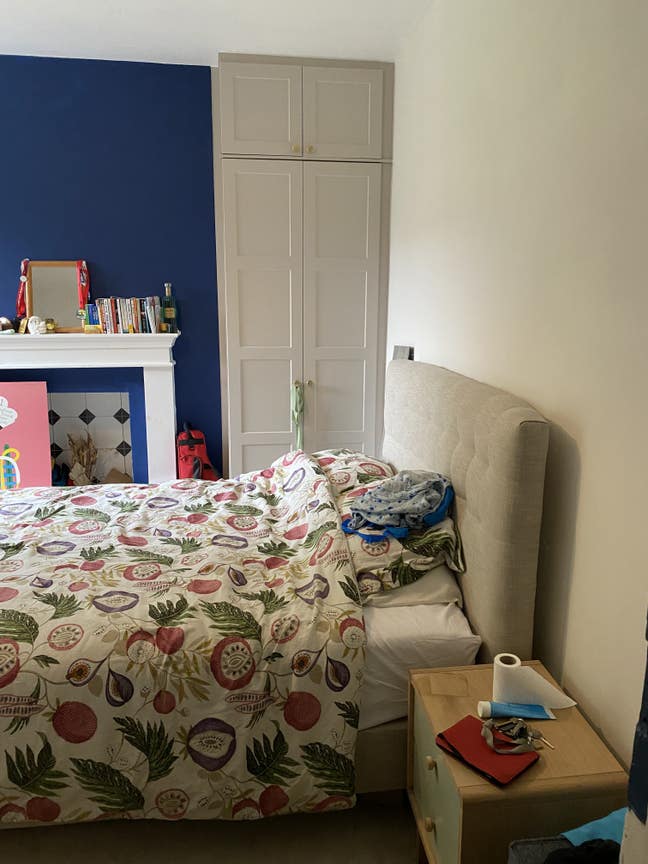 Sunny room in big house by Finsbury Park Main Photo