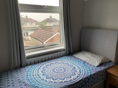 Single Bedroom &pound;500 Main Photo