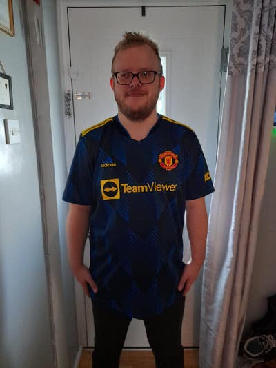 I am a professional male  aged 30 looking for... Main Photo