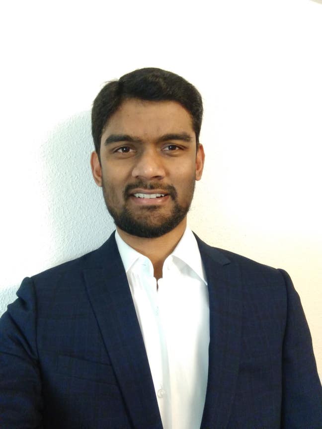 I am a professional male aged 45. I am lookin... Main Photo
