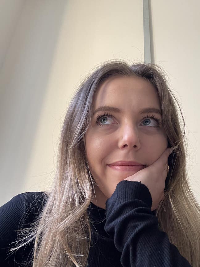 South African, 27 looking for a room/roommate Main Photo