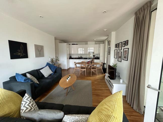 Large double with en-suite on the Olympic Park Main Photo