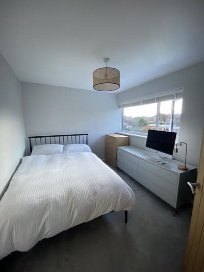 Double bed in Clean Houseshare Main Photo