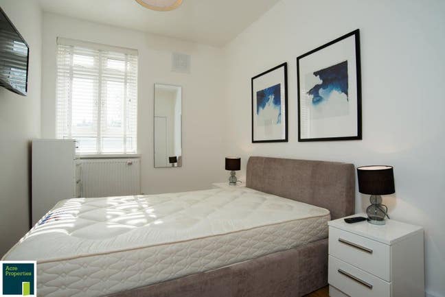 Prof-share nxt to tube. ALL inc+WiFi+cleaner Main Photo