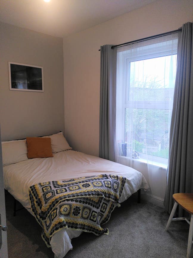 Double room in two bed house available in February Main Photo