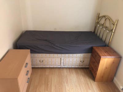 Good size rooms to rent Main Photo