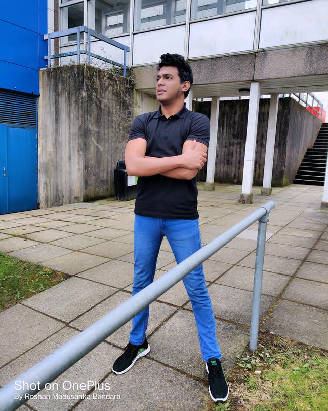 Looking for a room Main Photo