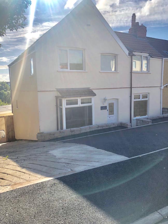 Double room available  Main Photo