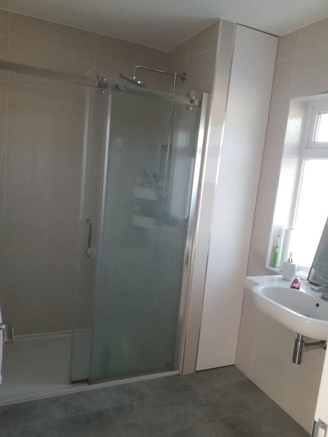 Newly refurbished house to share Main Photo