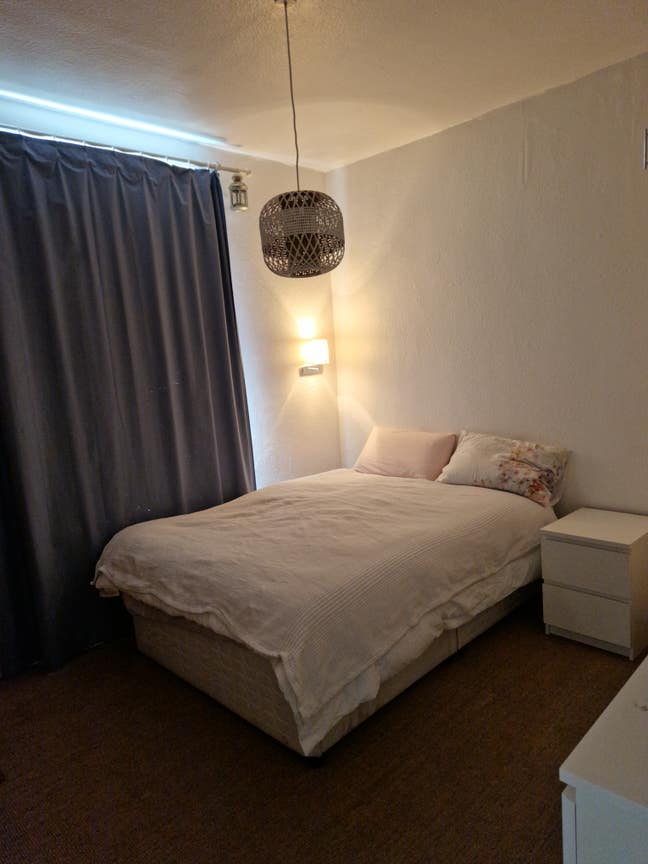 Lovely double bedroom  Main Photo