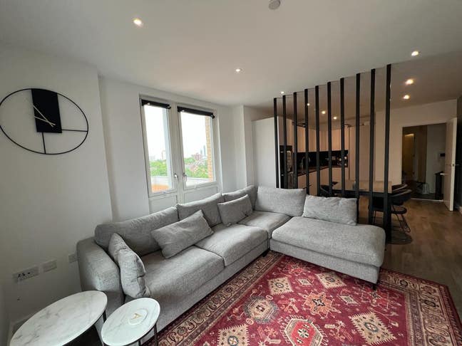 Beautiful furnished ensuite double room in Acton Main Photo