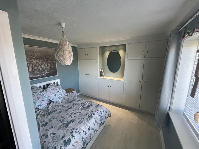 Bright and Spacious Double Room to Rent  Main Photo