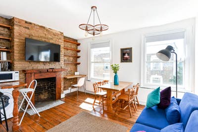 Charming 1 bed flat in heart of Stoke Newington  Main Photo