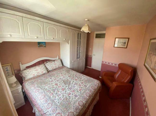 Large room to let. Main Photo