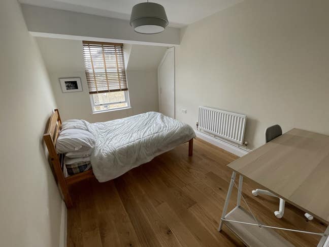 Double room in an Immaculate apartment  Main Photo