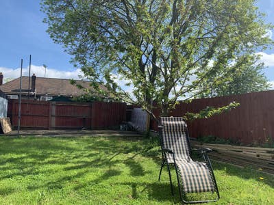 Small and big double bed room to rent. Main Photo