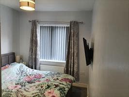 1 bedroom with on suite, bills included. Main Photo