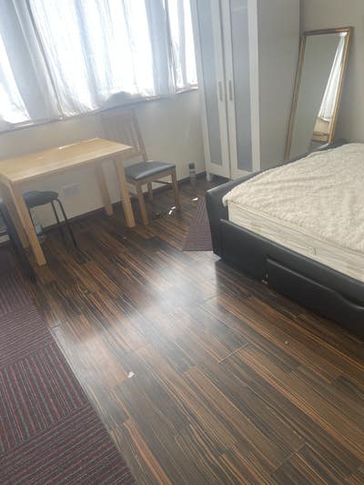 Hatfield studio near town centre ex bills Main Photo