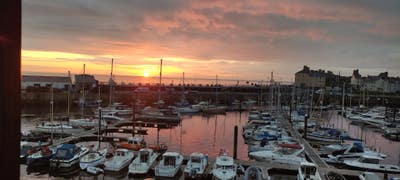 Room for Professional/Phd Student in 2Bed Apartmen Main Photo