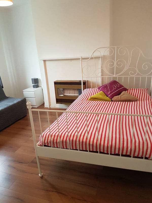 Flat to Rent in  a Whitechapel Main Photo