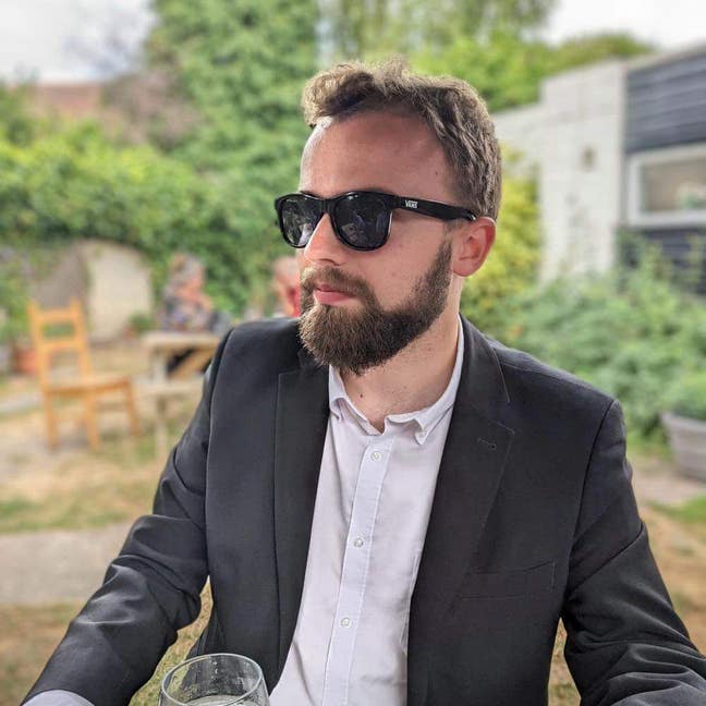 Professional on secondment in London for 3 months Main Photo