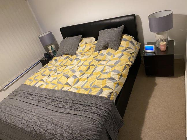 Lovely ensuite room in island Gardens Main Photo
