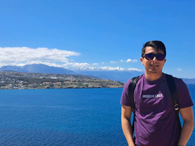 PhD student looking for double bed room Main Photo