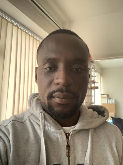 I am a professional male aged 37. I am lookin... Main Photo