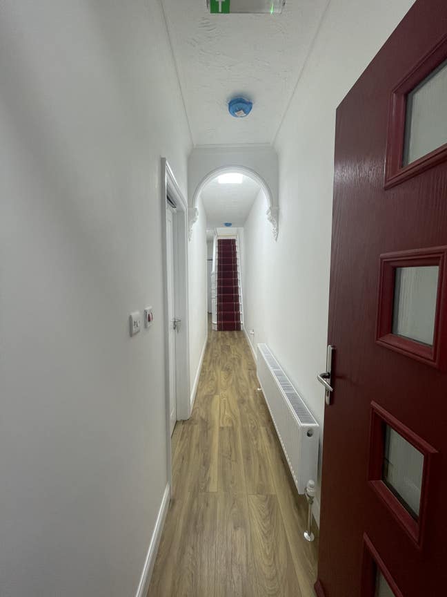 Room to rent in town centre Main Photo
